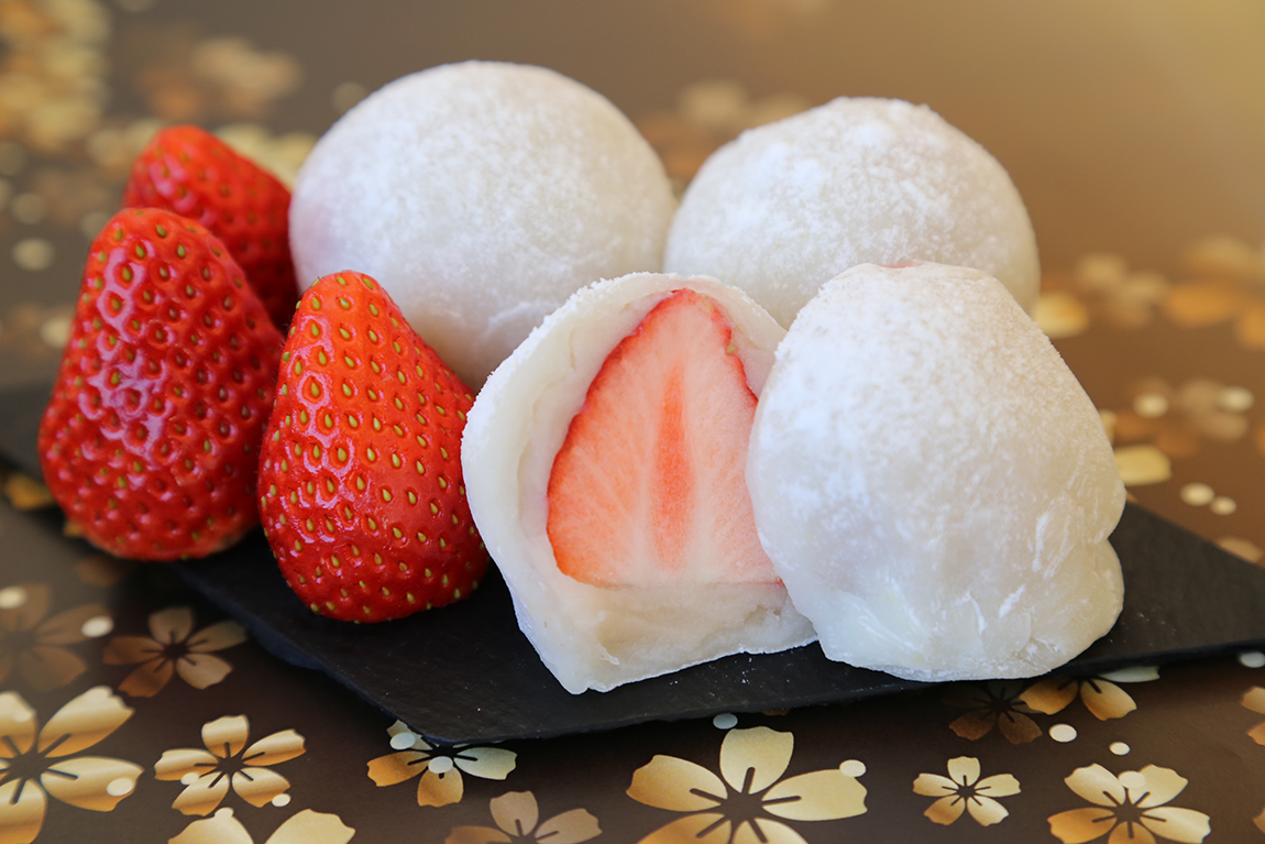 お馴染みの“さくら屋さん”は、昔ながらの製法で作った季節を感じる美味しい和菓子が並ぶお店。